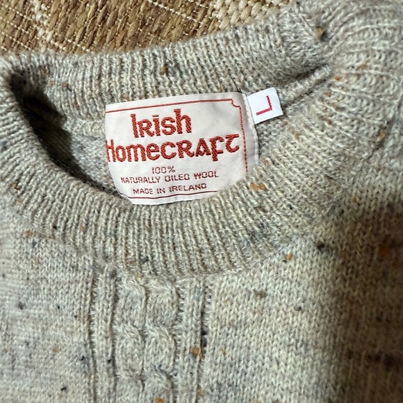 IRISH HOMECRAFT 100% Wool Sweater, Youth size large, women's Small - Picture 3 of 13